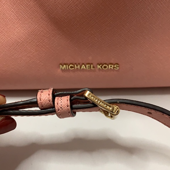 Michael Kors Bag SOLD - Picture 3 of 11